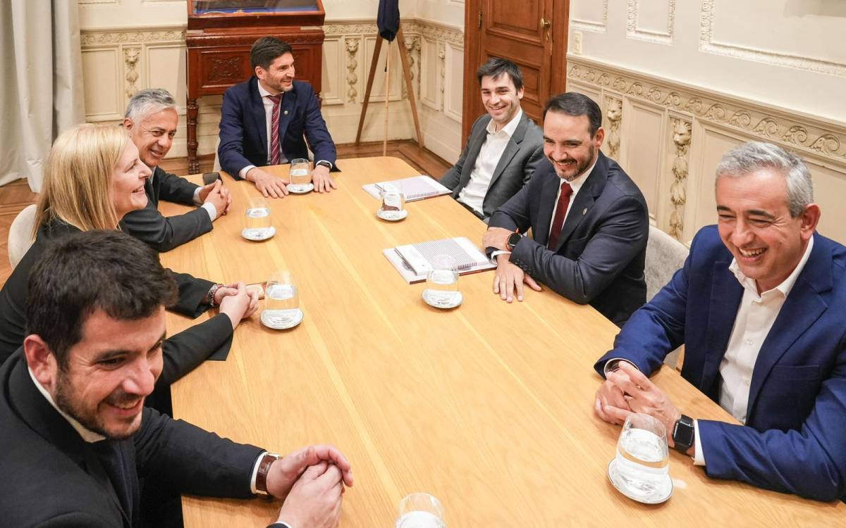 Santa Fe, Mendoza, Chubut y Corrientes se postulan para liderar la Argentina que viene