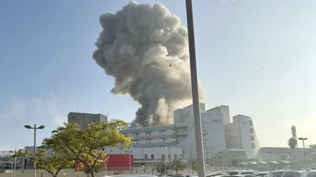 Un misil iraní impactó en un hospital del sur de Israel