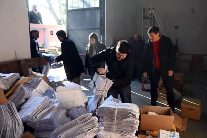 Descartan 20 toneladas de papel del municipio de Santa Fe