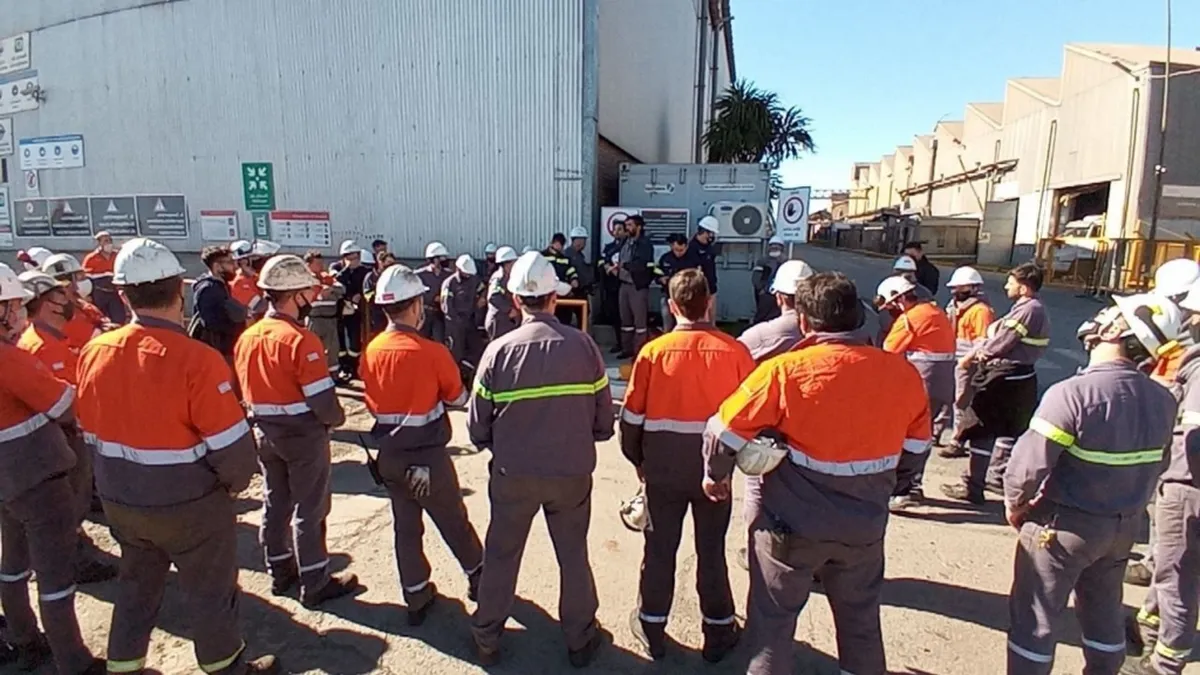 Acindar suspende 500 trabajadores por la crisis económica