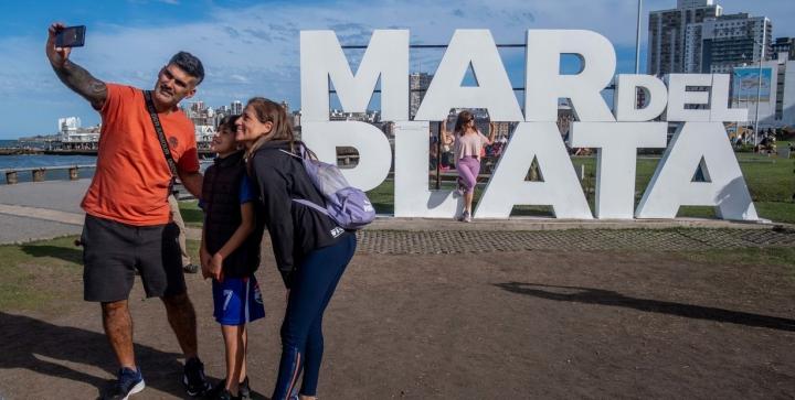 El gobierno definió los feriados puente 2026 y los findes largos