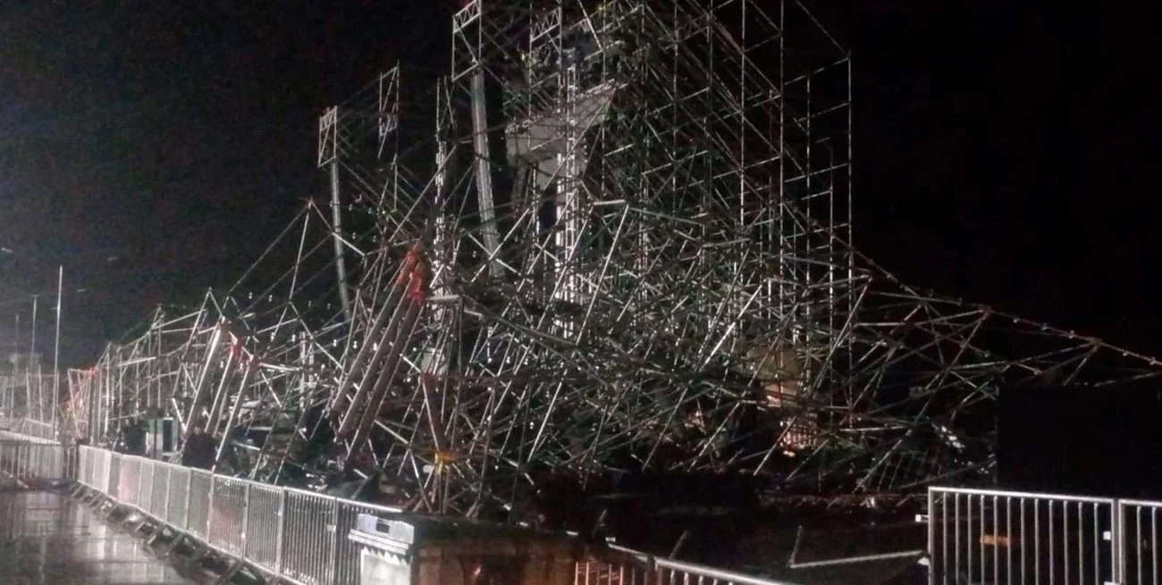 La tormenta destrozó el escenario de la Fiesta de Disfraces 