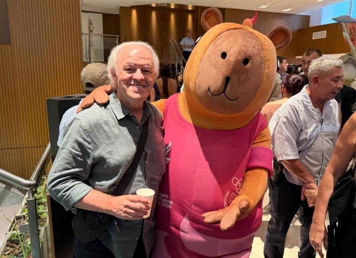 Capi, protagonista en la alfombra roja de Mar del Plata