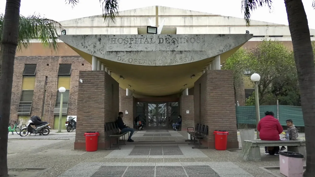 Una beba está grave tras ser atacada por un perro