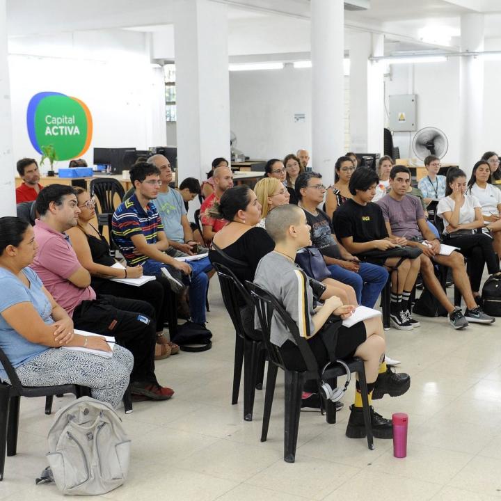 Continúan los cursos de verano gratuitos para emprendedores