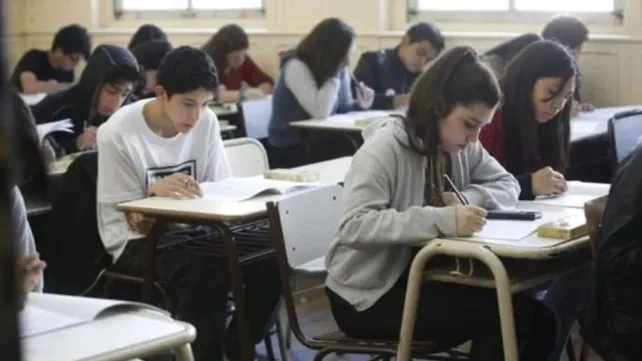 9000 estudiantes se anotaron para terminar la secundaria
