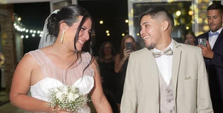 Una pareja trans se casó por Iglesia y el Arzobispado lo anula