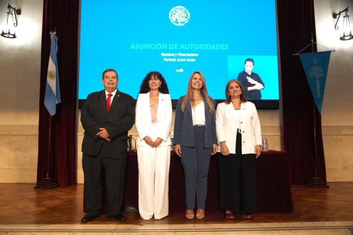 Asumió la primera rectora mujer en la historia de la UNL