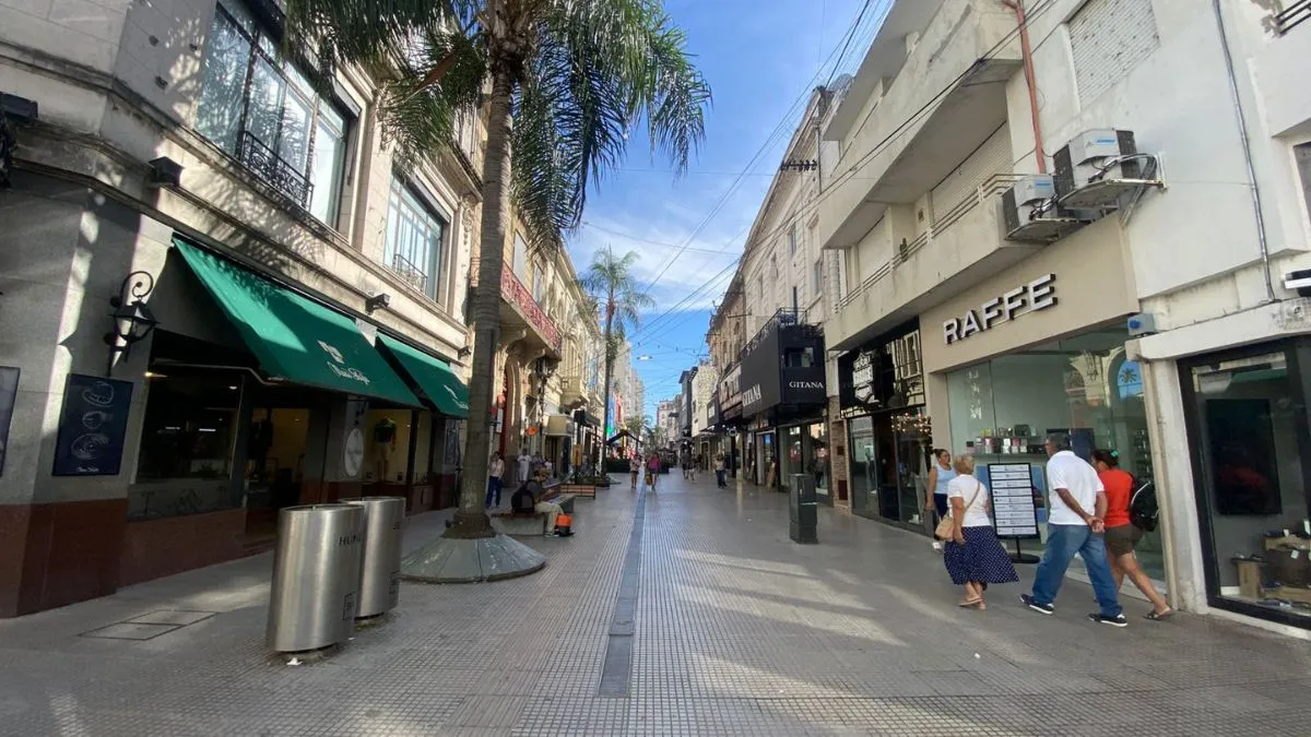 Comercios vacíos en Santa Fe: se profundiza la caída del consumo