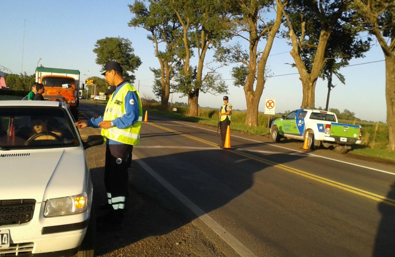 Manejaban “pasados de copas” en rutas santafesinas
