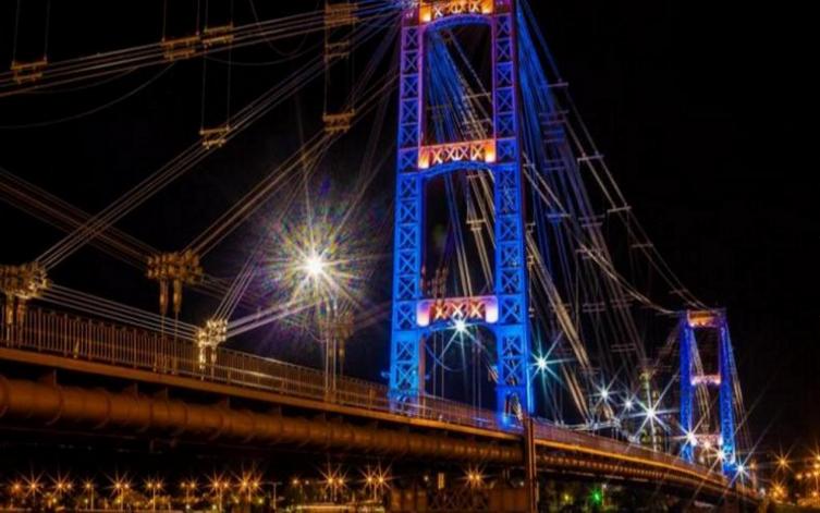 El Puente Colgante se vestirá de azul por el autismo