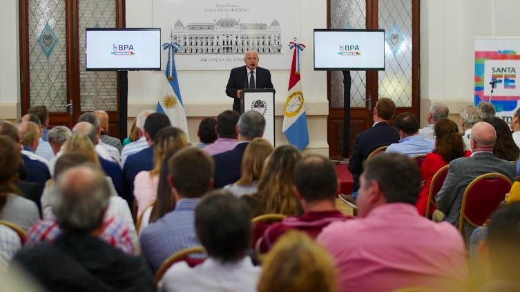 Lifschitz presentó el Programa Buenas Prácticas Agropecuarias 