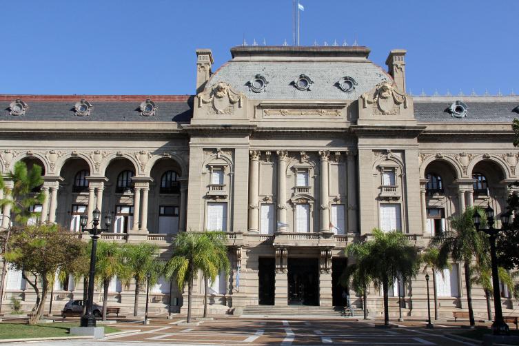 La Provincia se hará cargo de la tarifa social de la luz