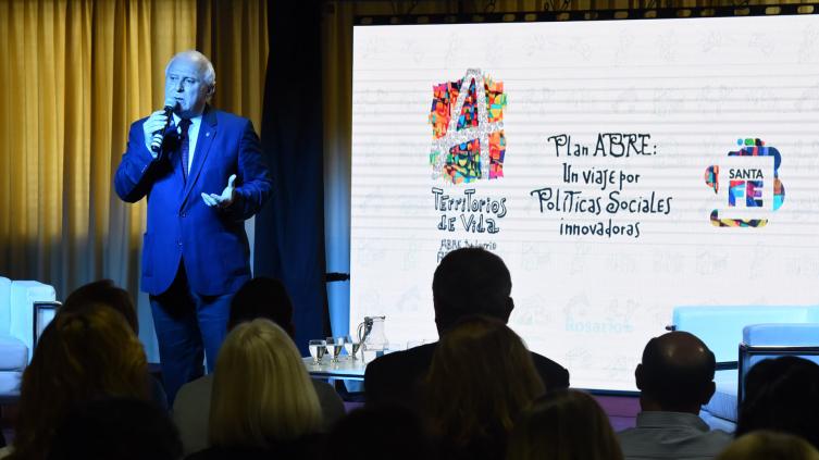 Lifschitz: “Hay que llevar el Plan Abre a toda la Argentina” 