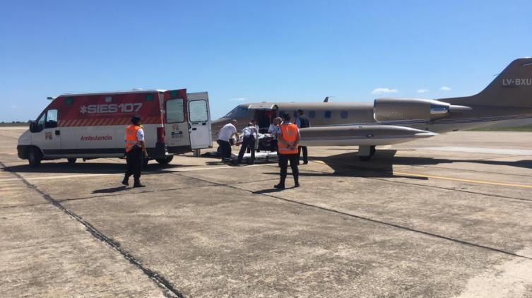 Ya está en Santa Fe la joven quemada por su novio en Brasil