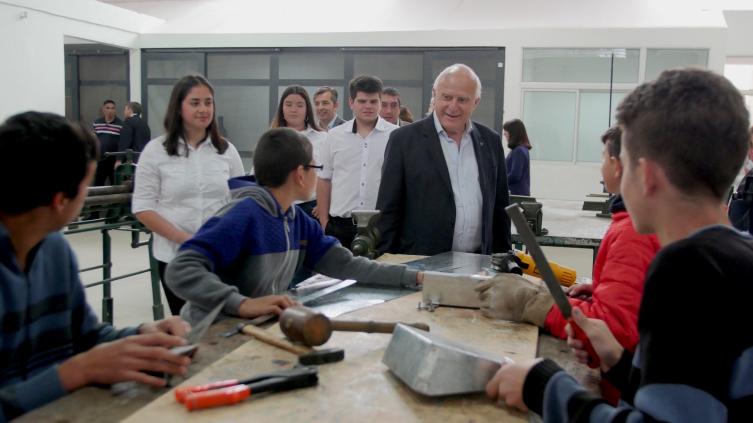 Lifschitz elogió a una escuela técnica de Laguna Paiva