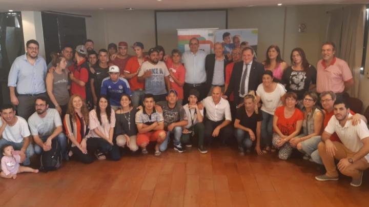 400 jóvenes realizan prácticas laborales en empresas de la provincia