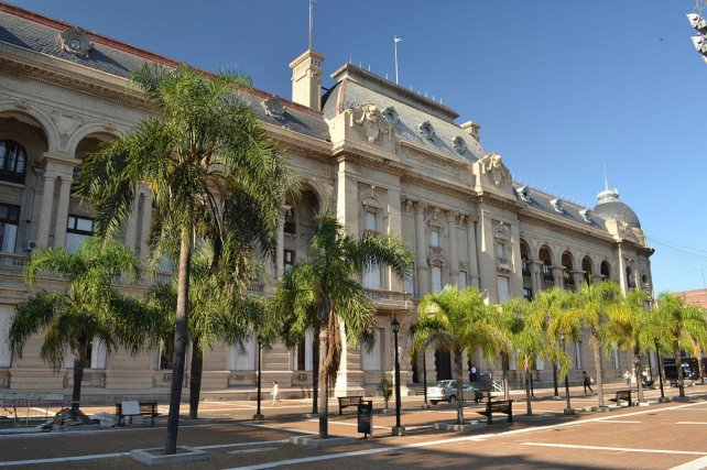 Estatales y docentes, cara a cara con el Gobierno