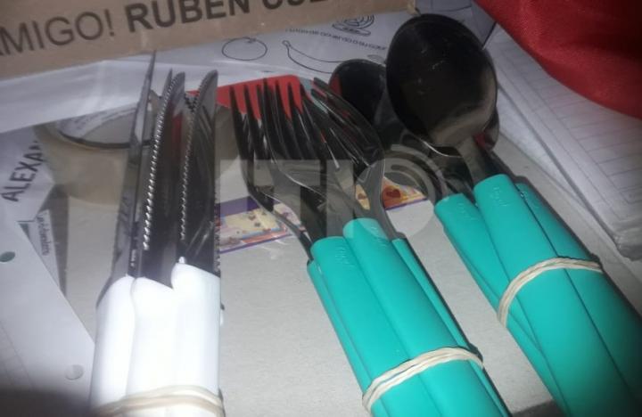 Intendente regaló una caja de vajilla a cada familia