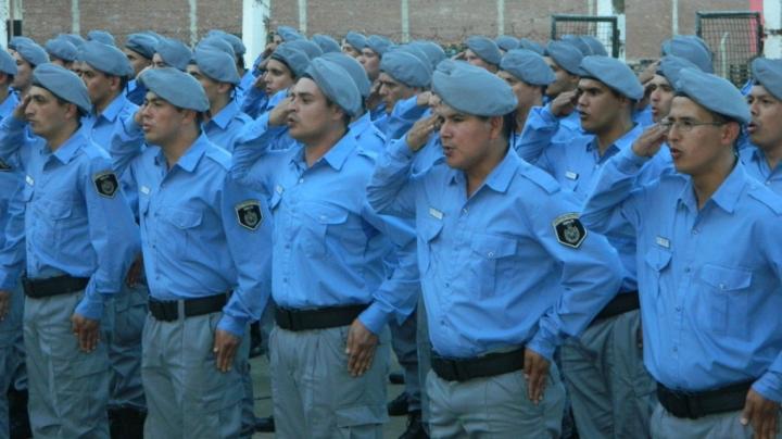 Convocan a profesionales para ingresar al Servicio Penitenciario 