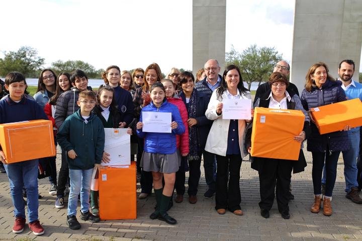 Ecolegio: recolectan 1,8 tonelada de tapitas y botellas plásticas