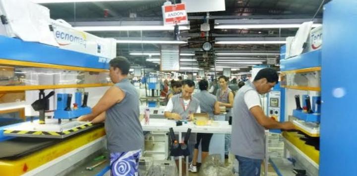 Un fabricante de zapatillas despidió 150 trabajadores