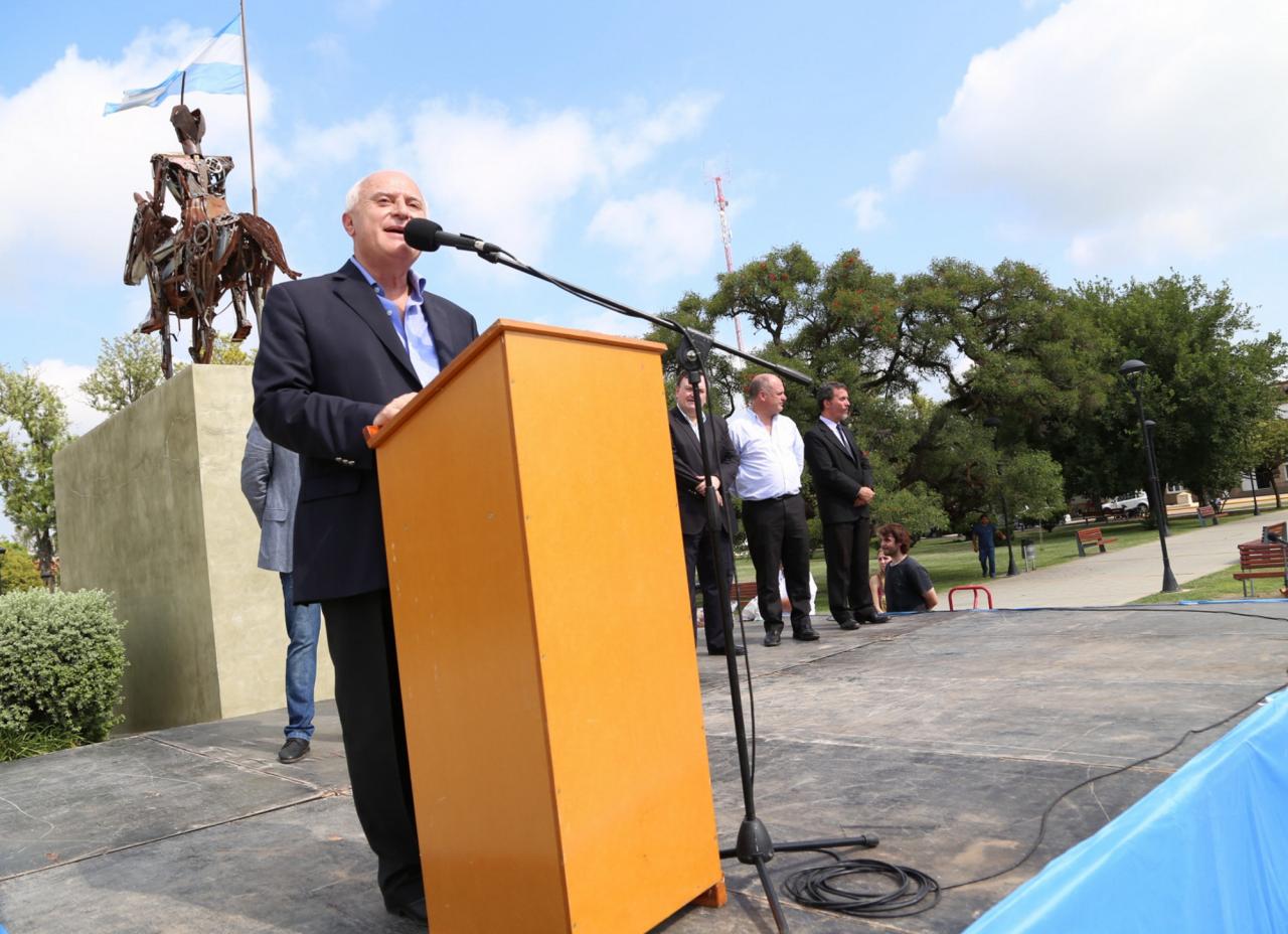 “Estar en el interior de Santa Fe es tomar contacto con el alma de la provincia”