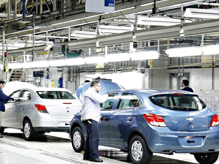 La industria lleva 14 meses en rojo en Santa Fe