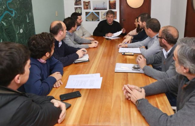 Jatón analizó la deuda del municipio de Santa Fe