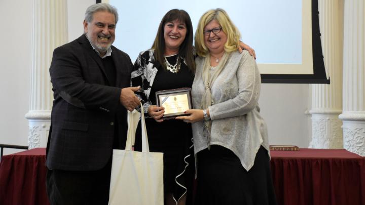 Docente santafesina recibió la distinción Maestra Ilustre 2019