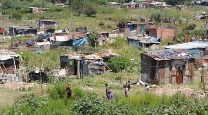 Los Sin Techo: “Cada día hay un rancho más en Santa Fe” 