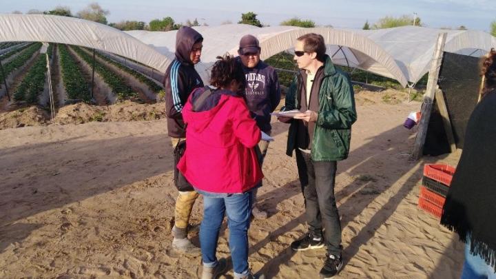 Trabajaban descalzos y sin acceso a baños