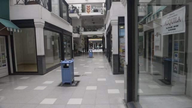 400 locales vacíos en el centro de Rosario