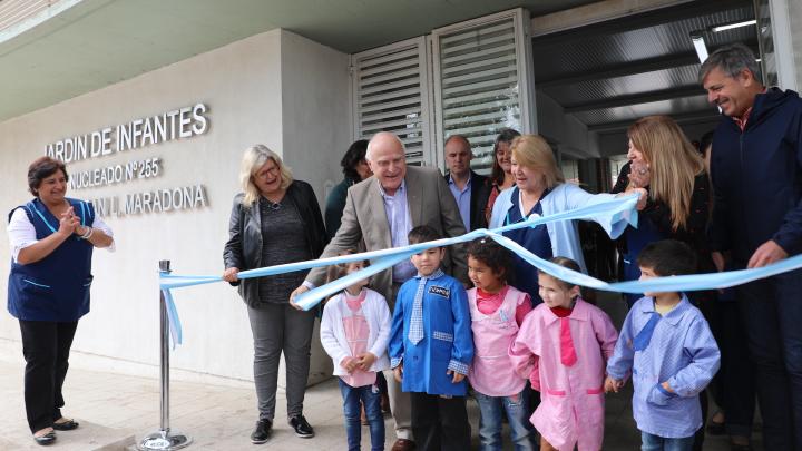 Lifschitz inauguró el anexo de un jardín de infantes
