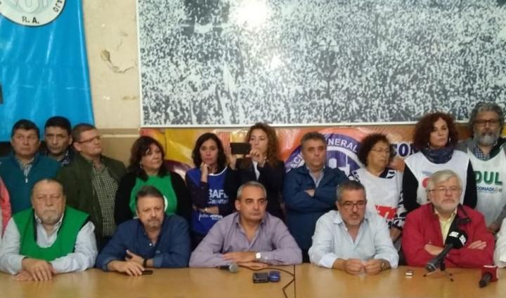 Los gremios de Santa Fe exigen la cláusula gatillo