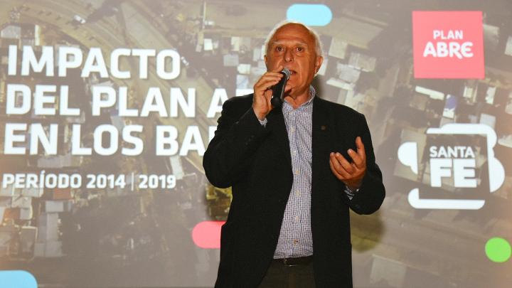 Lifschitz pidió extender el Plan Abre a todo el país