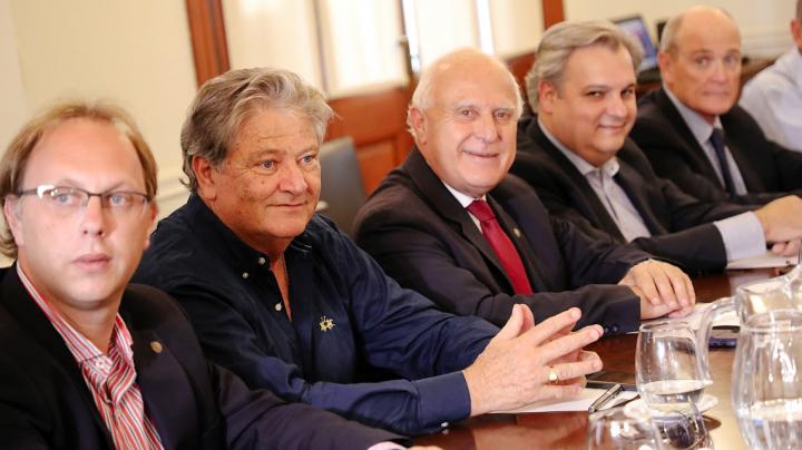 Lifschitz marcó las prioridades hasta el 10 de diciembre