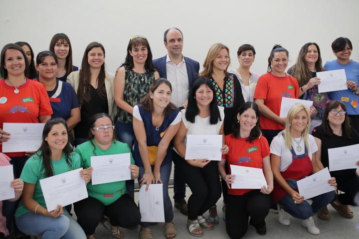 Gestión Corral: 17 jardines municipales en 8 años