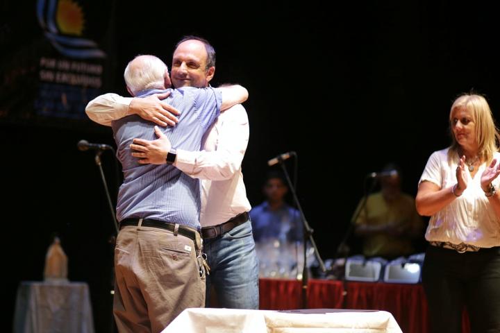 Los Sin Techo elogiaron la gestión Corral