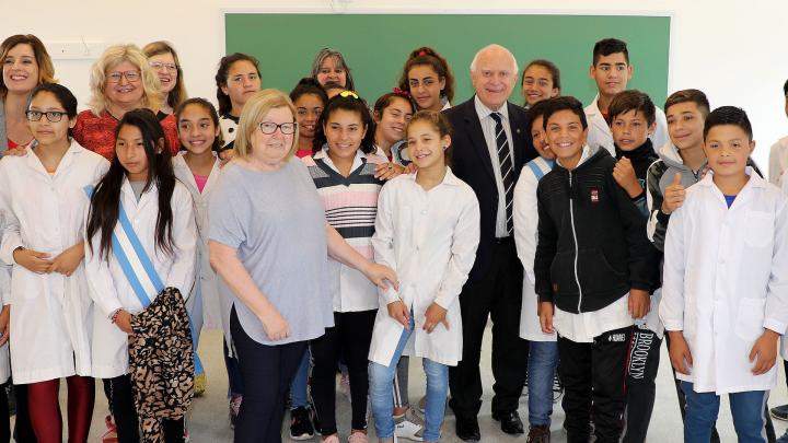 Lifschitz inauguró un nuevo edificio escolar en Esperanza