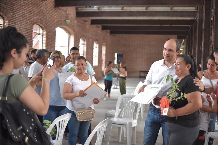 10000 familias son propietarias de sus casas