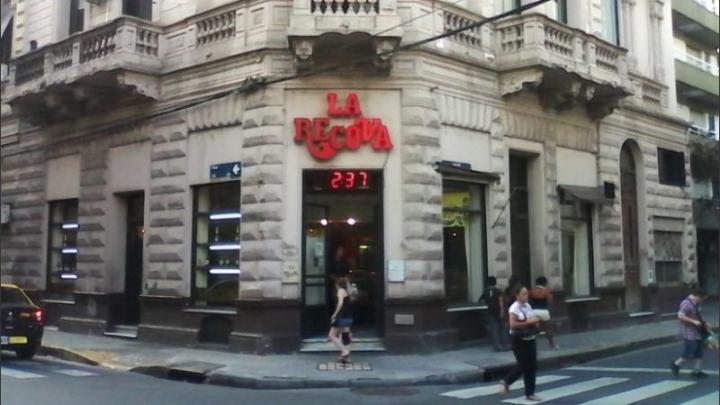 Cerró la histórica panadería “La Recova” de Rosario
