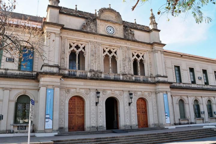 Inscriben a las becas de la UNL