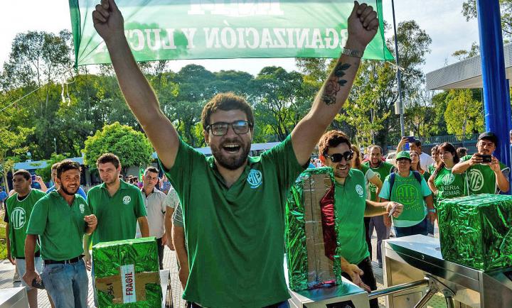 Reincorporan a 160 despedidos del INTI 