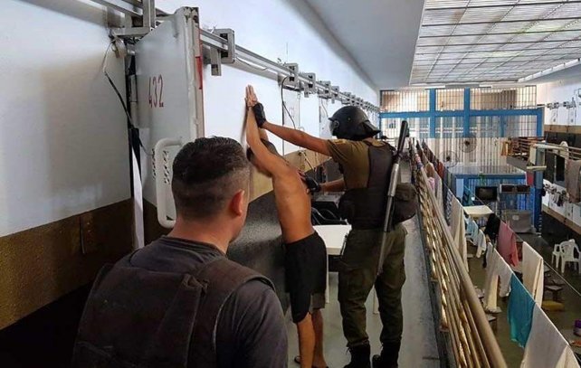 Santa Fe: sacarán los celulares de las cárceles