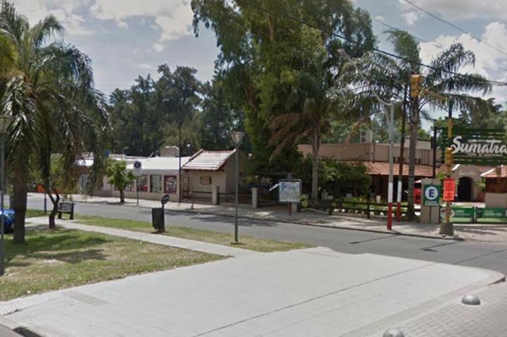 Dos mozos detenidos por estafas con tarjeta de débito