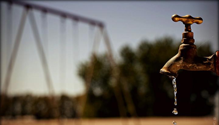 Pánico en Santa Fe: por una canilla fluye herbicida