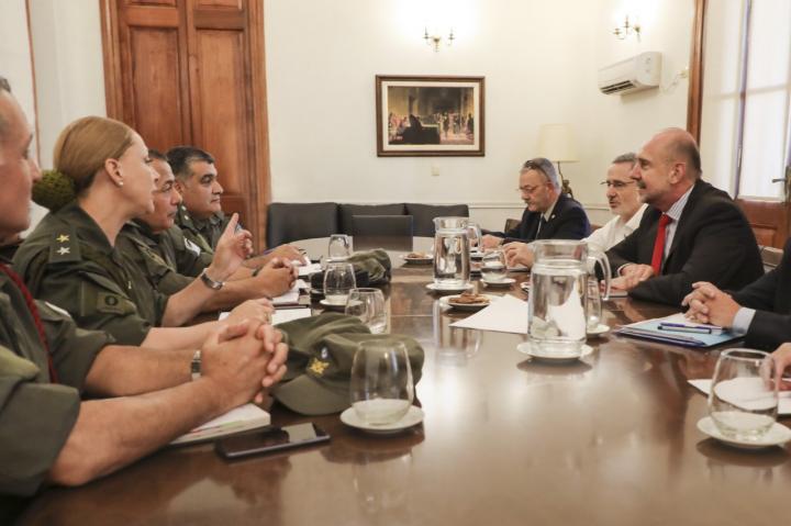 Perotti reunió a Gendarmería en Santa Fe