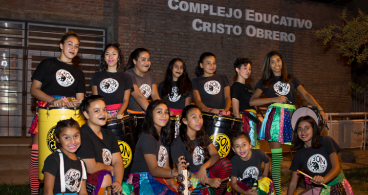 Son Ellas: amigas y hermanas unidas por la murga