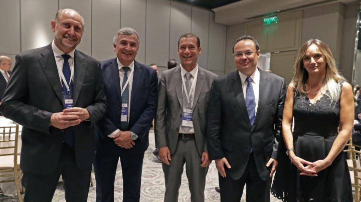 Perotti busca financiamiento para obras de Santa Fe